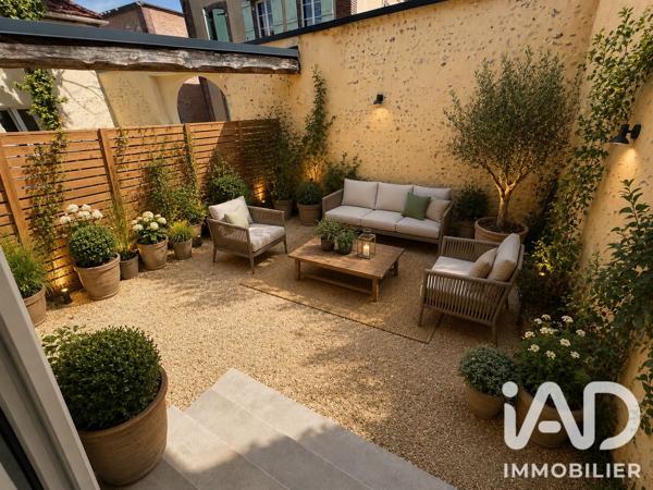 Location maison 3 pièces 65 m² Villevallier