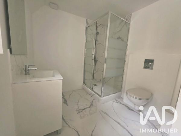 Location maison 3 pièces 65 m² Villevallier