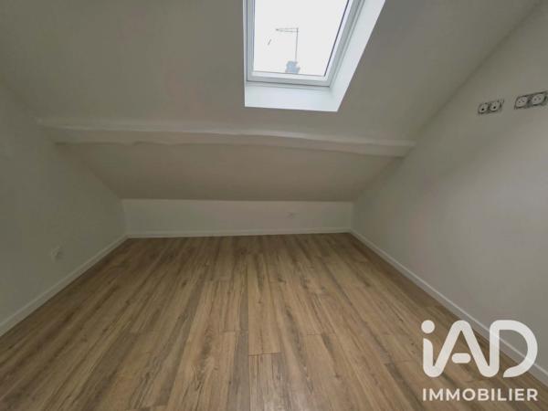 Location maison 3 pièces 65 m² Villevallier