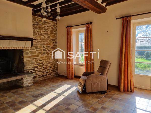 Servon sur Vilaine, belle longère en pierre