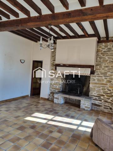 Servon sur Vilaine, belle longère en pierre