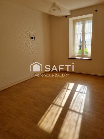 Servon sur Vilaine, belle longère en pierre