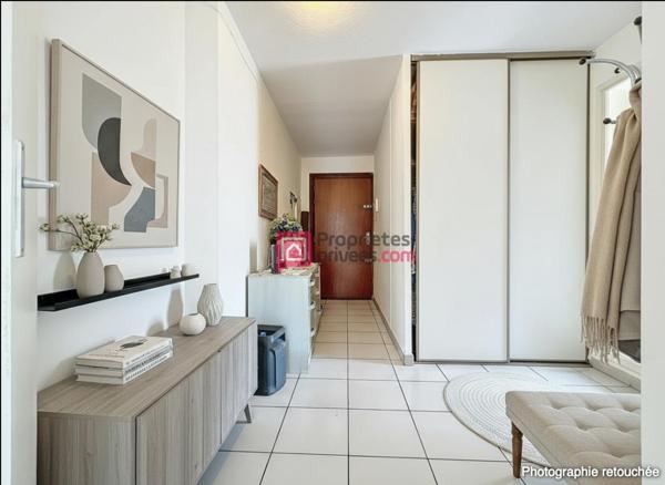 Appartement 3 pièces aperçu mer à Cannes la Bocca