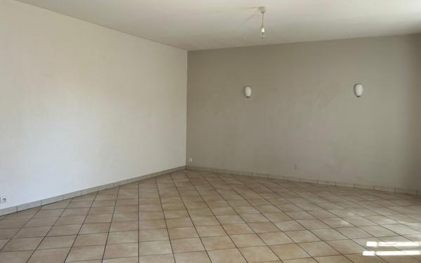 Maison à vendre    4 pièces • 73 m2 Séné