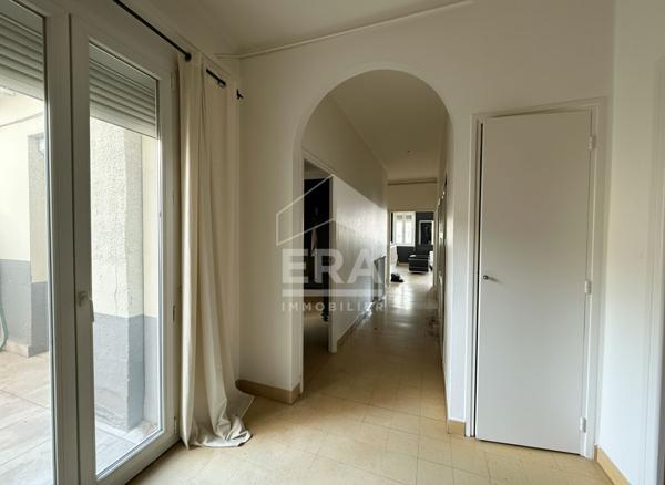 Perpignan Centre : Immeuble de caractère surface totale 375,85 m2 à vendre