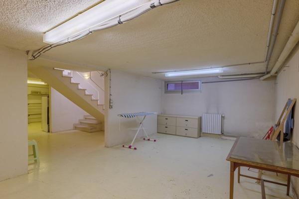 Maison 8 pièce(s) 7 chambre(s) 310 m²