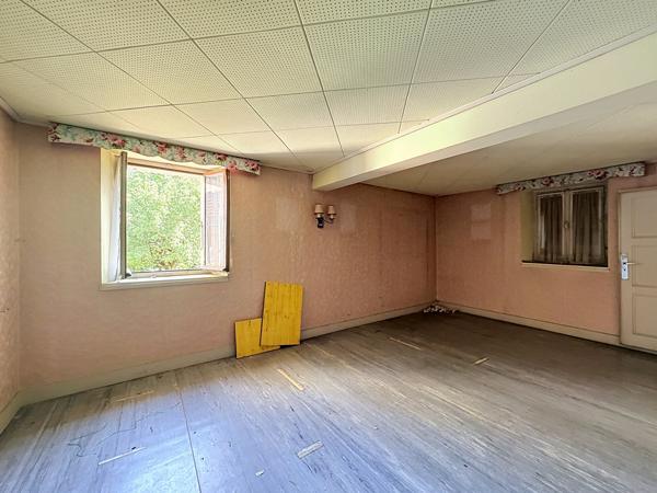 Maison
         4 pièces
        - 86 m² 147 000 € *