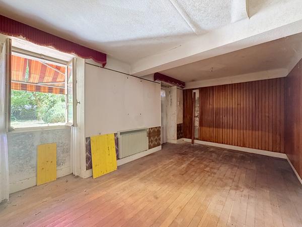 Maison
         4 pièces
        - 86 m² 147 000 € *