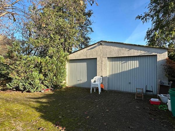 VILLEMANDEUR - AGGLOMERATION MONTARGIS ? Proche écoles & commerces ? SPACIEUX PAVILLON de 140 m2 environ, TERRAIN 1820 m2