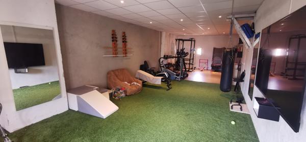 Maison 6 pièces - 250 m²