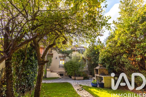 Maison à vendre 13 pièces 216 m² Chatou