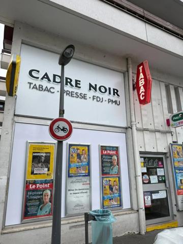 Vente                                                      Fonds de commerce
                        
                     2 pièces                                         à Reims