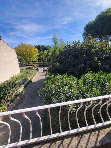 Maison de 89m², avec jardin et garage Montréal (11290)