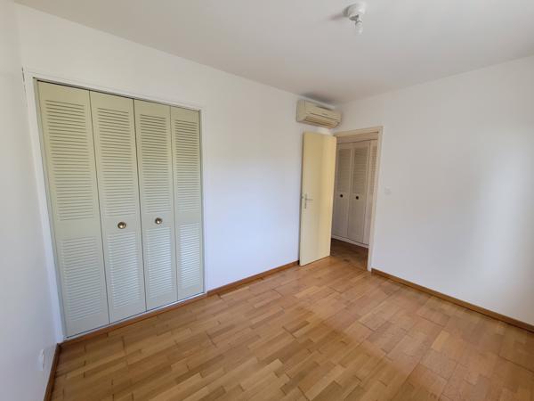 Maison de 89m², avec jardin et garage Montréal (11290)