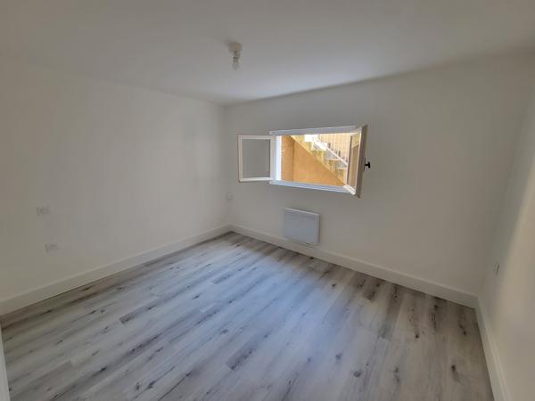 Maison de 89m², avec jardin et garage Montréal (11290)