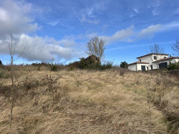 Cailhau (11240) EXCLUSIVITE - CAILHAU 11240 - PARCELLE DE 2550M2 AVEC VUE DEGAGEE SUR LES PYRENEES