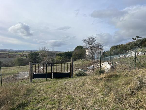 Cailhau (11240) EXCLUSIVITE - CAILHAU 11240 - PARCELLE DE 2550M2 AVEC VUE DEGAGEE SUR LES PYRENEES