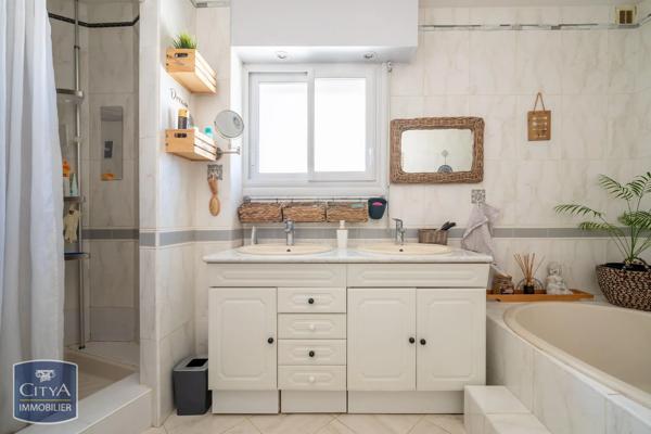 Maison à vendre 7 pièces 185m² Saint-Herblain (44800)