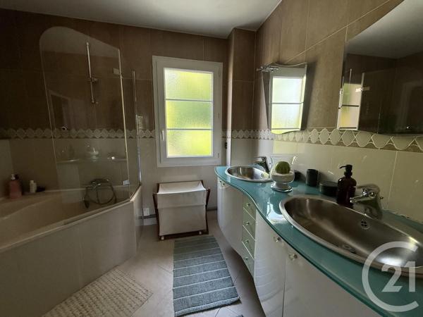 Maison à vendre  8 pièces - 170 m 2   SERAINCOURT  - 95