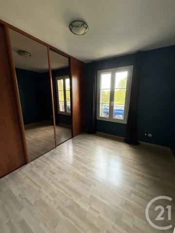 Maison à vendre  8 pièces - 170 m 2   SERAINCOURT  - 95