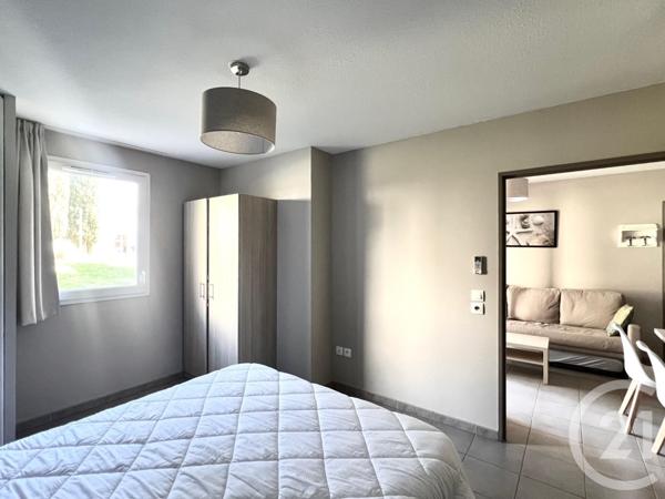 Appartement F2 à vendre  2 pièces - 33 m2 LA LONDE LES MAURES - 83