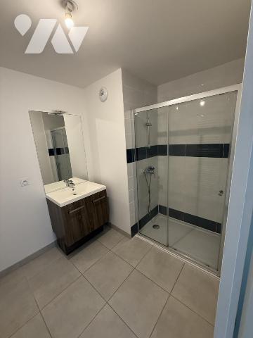 A VENDRE 56 VANNES BEAUPRE  APPT T3 61 m² dernier étage 2 parkings