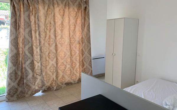 Appartement à louer    1 pièce •  Orsay