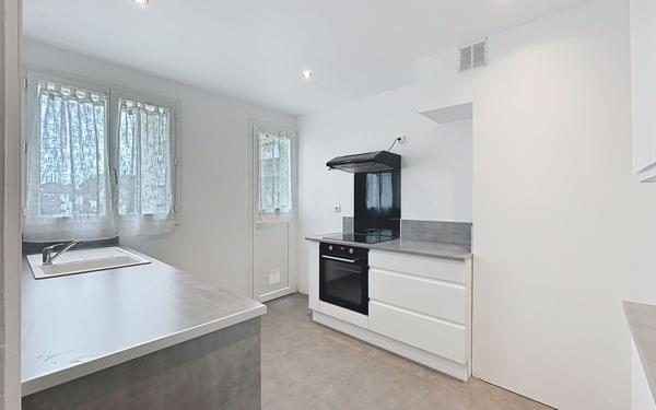 Appartement à vendre    3 pièces • 63 m2 Pau