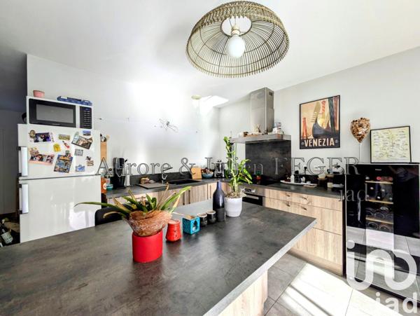 House for sale 3 rooms 67 m² Trouillas