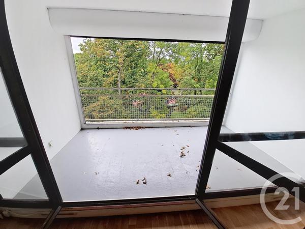 Appartement F6 à vendre  6 pièces - 119,32 m2 VAUX LE PENIL - 77