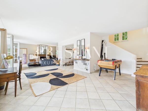 A vendre, Maison de charme 5 chambres vue dominante, ARCANGUES