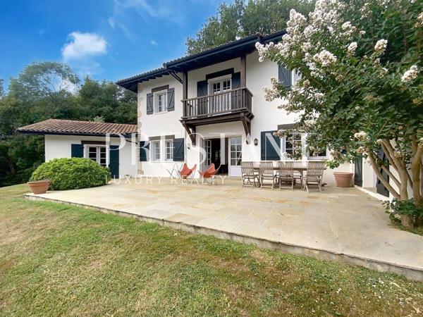 A vendre, Maison de charme 5 chambres vue dominante, ARCANGUES