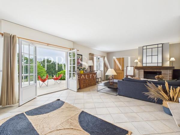 A vendre, Maison de charme 5 chambres vue dominante, ARCANGUES
