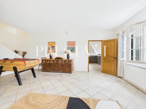 A vendre, Maison de charme 5 chambres vue dominante, ARCANGUES