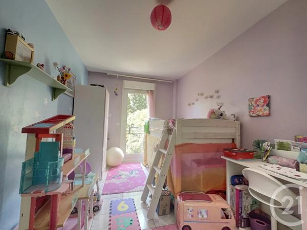 Appartement F4 à vendre  4 pièces - 64 m 2   BOUGIVAL  - 78