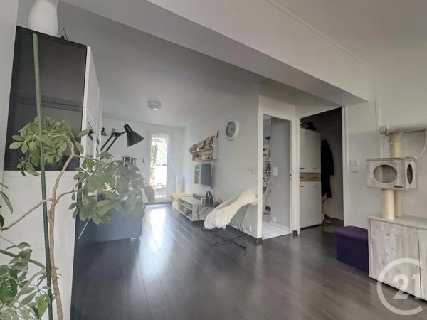 Appartement F4 à vendre  4 pièces - 64 m 2   BOUGIVAL  - 78