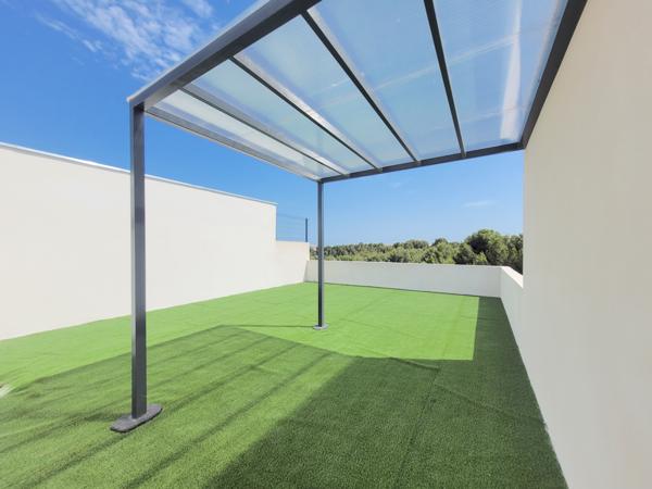 Appartement
         4 pièces
        - 75 m² 469 000 € *