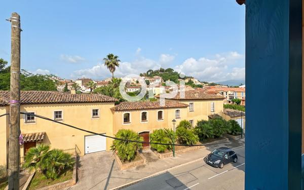 Appartement à vendre    2 pièces • 49,48 m2 Cogolin