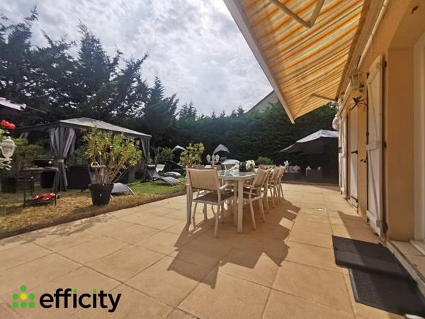 Maison 8 pièces - 163 m² Exclusivité efficity