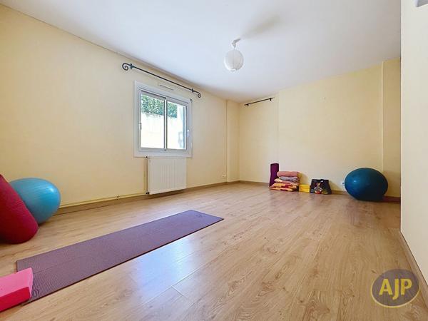Maison à vendre Segre - 8 pièces, 230m² avec 6 chambre(s) à 273 000€ - AJP Immobilier Segré