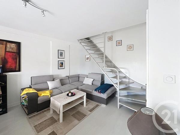Appartement F2 à vendre  2 pièces - 41,39 m 2   THIAIS  - 94