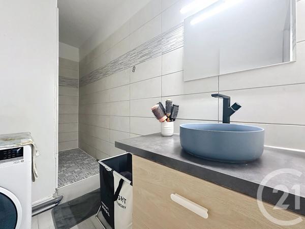 Appartement F2 à vendre  2 pièces - 41,39 m 2   THIAIS  - 94