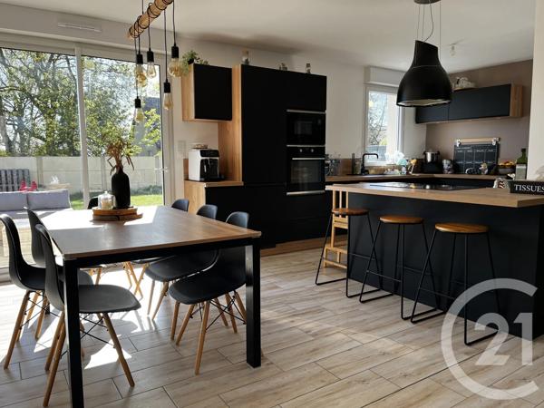 Maison à vendre  6 pièces - 101 m 2   AUNEAU BLEURY ST SYMPHORIEN  - 28
