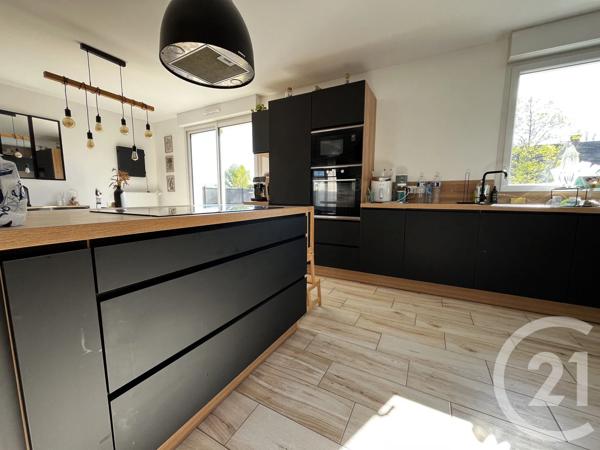Maison à vendre  6 pièces - 101 m 2   AUNEAU BLEURY ST SYMPHORIEN  - 28