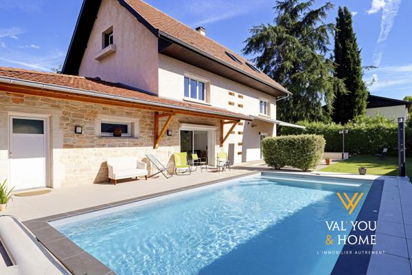Maison familiale à Saint-Genis-Laval : Volumes généreux, cadre rassurant et transports immédiats