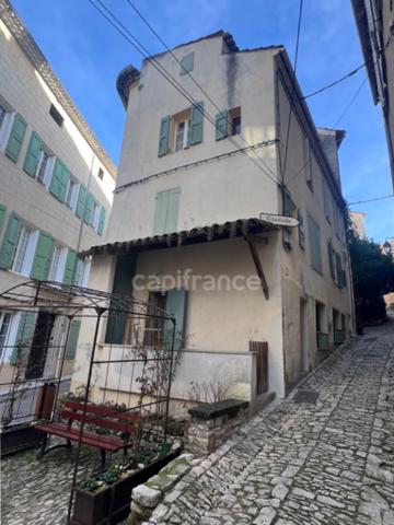 Maison de ville à vendre 5 pièces 104m2 4 chambres centre historique FORCALQUIER (04)