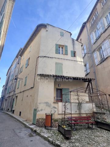 Maison de ville à vendre 5 pièces 104m2 4 chambres centre historique FORCALQUIER (04)