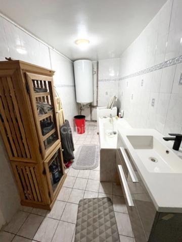 Maison de ville à vendre 5 pièces 104m2 4 chambres centre historique FORCALQUIER (04)