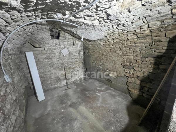 Maison de ville à vendre 5 pièces 104m2 4 chambres centre historique FORCALQUIER (04)