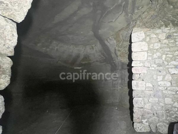 Maison de ville à vendre 5 pièces 104m2 4 chambres centre historique FORCALQUIER (04)